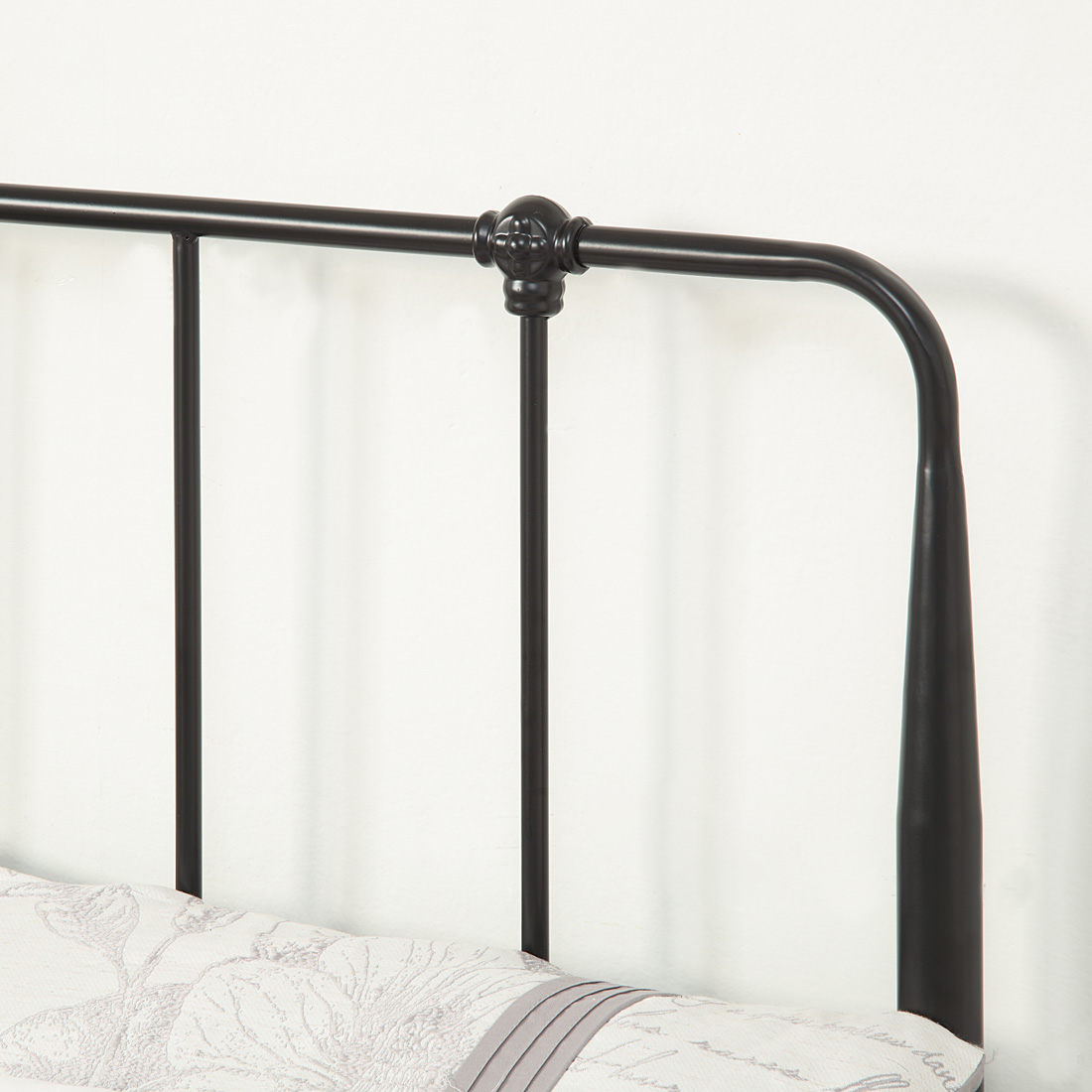 HITCHIN BLACK METAL INDUSTRIAL BED FRAME - SMALL DOUBLE / DOUBLE / KING SIZE - Picture 11 of 25